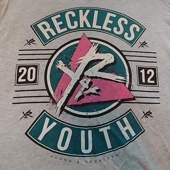 Young & reckless tee - Picture 2 of 5